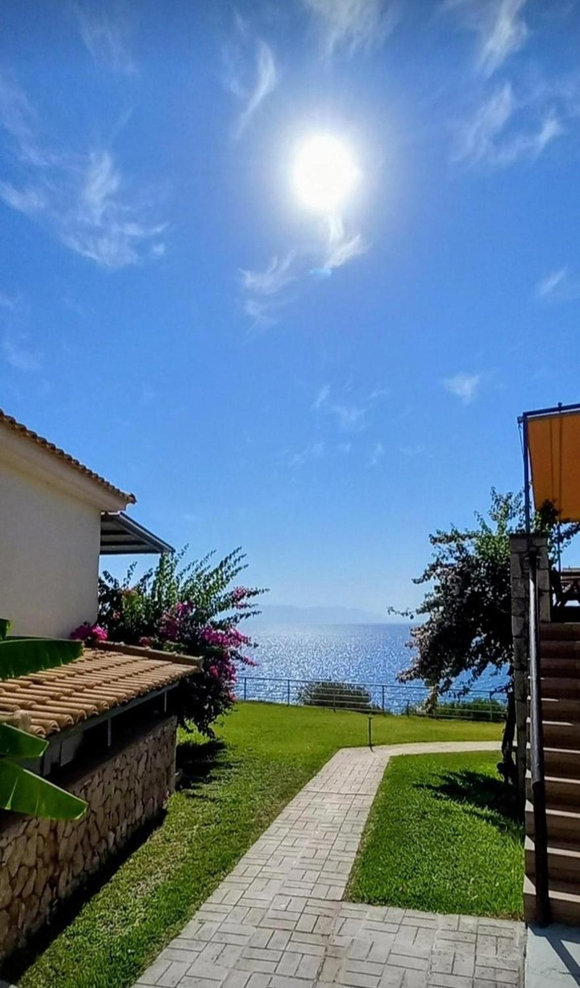 Panorama Beach Храни Екстериор снимка